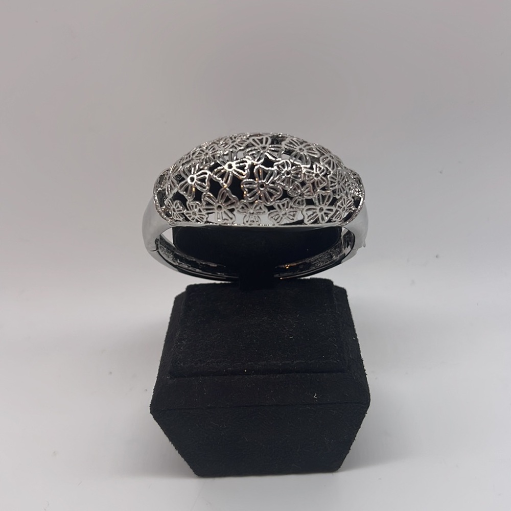 Silver‎ Tone Bangle Cuff Bracelet NEW